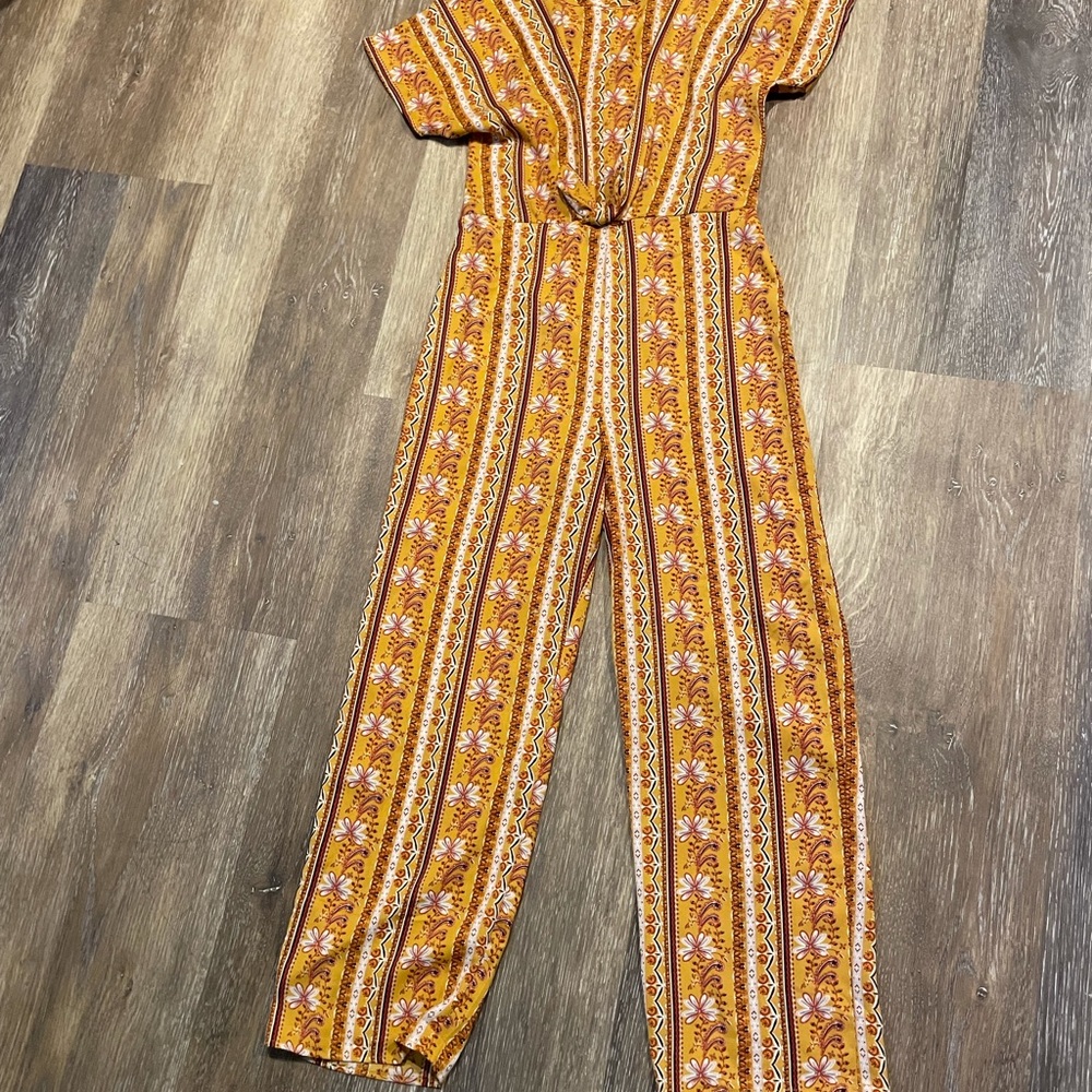 Girls one piece jumper size 10-12